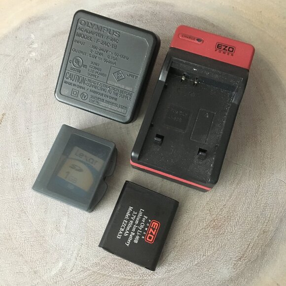 Olympus Stylus Tough TG-3 16MP Compact Waterproof Camera In Red + More - Picture 8 of 13